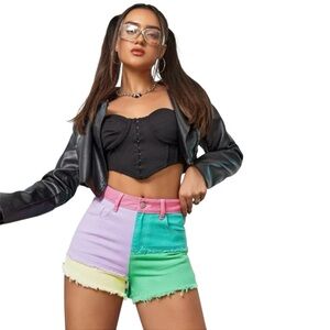 SHEIN EZwear High Waist Color Block Raw Trim Denim Shorts 💕